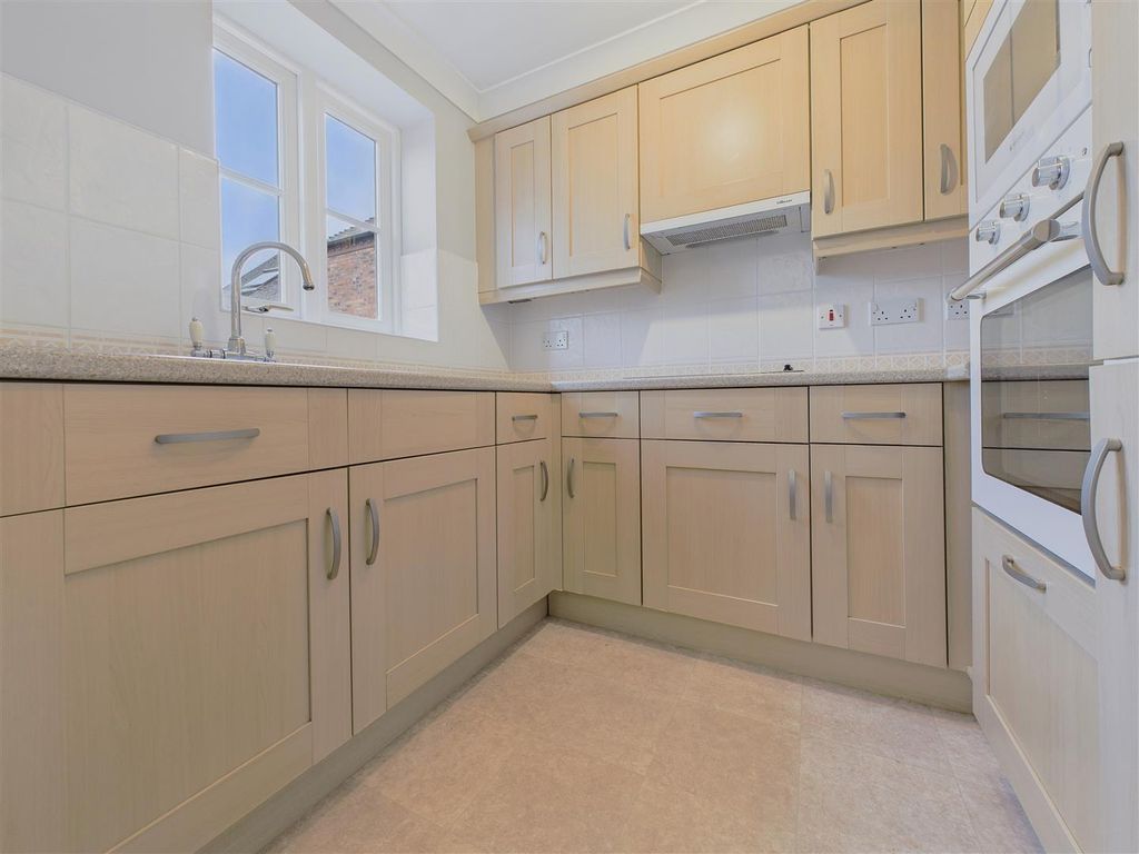 Property photo 3 of 7 Cam02453G0-Pr0189-Still005.Jpg