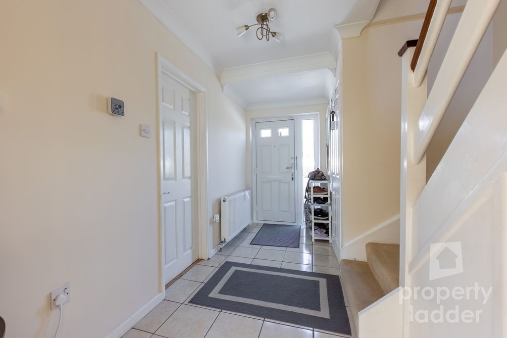 Property photo 2 of 23 Pl-8