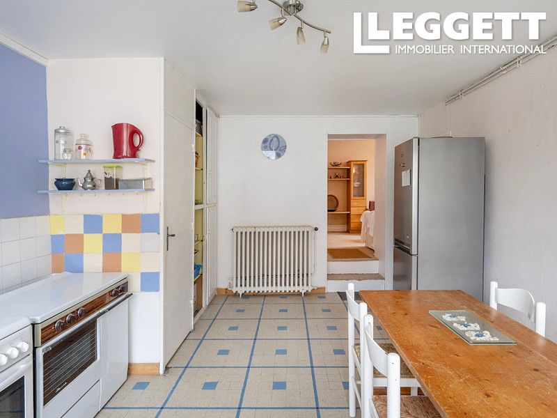 Property photo 3 of 10