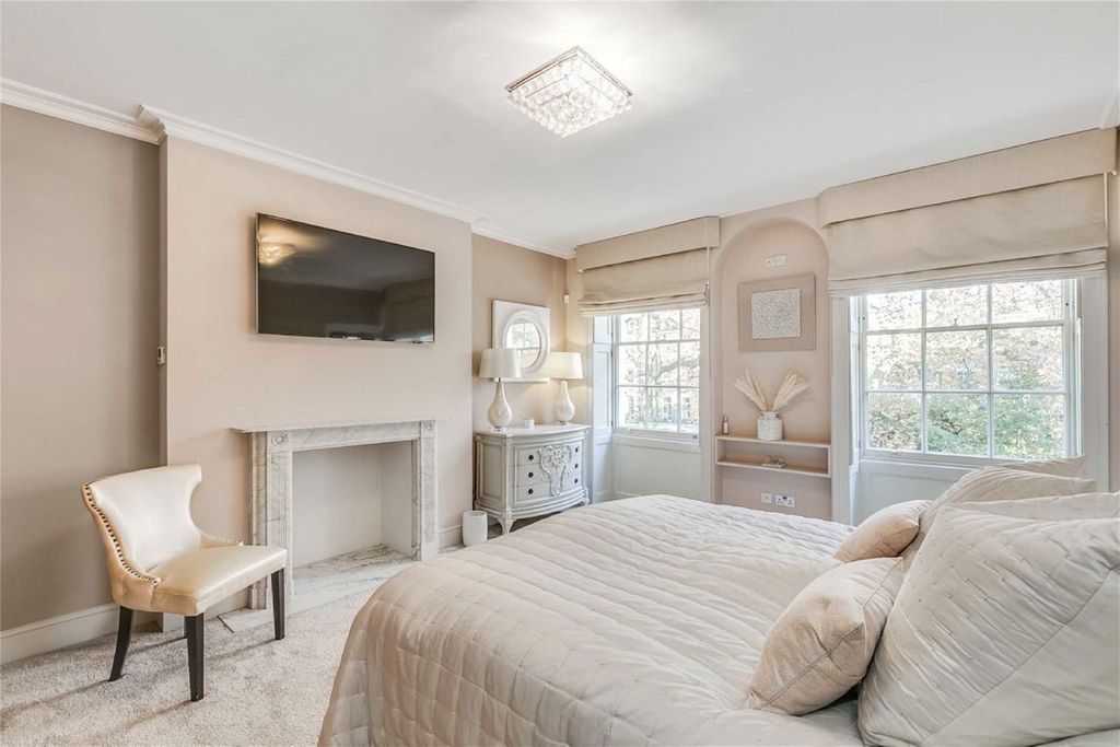 Property photo 3 of 6