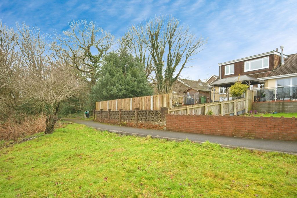 Property photo 3 of 15 Outside