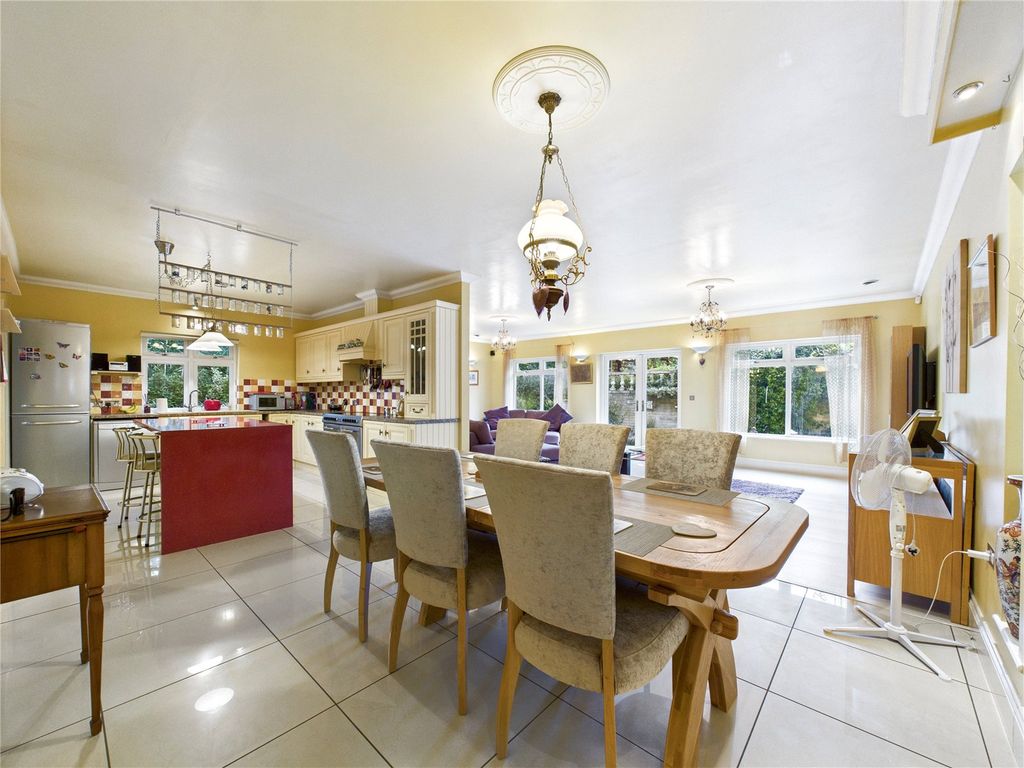 Property photo 3 of 23 Picture No. 42