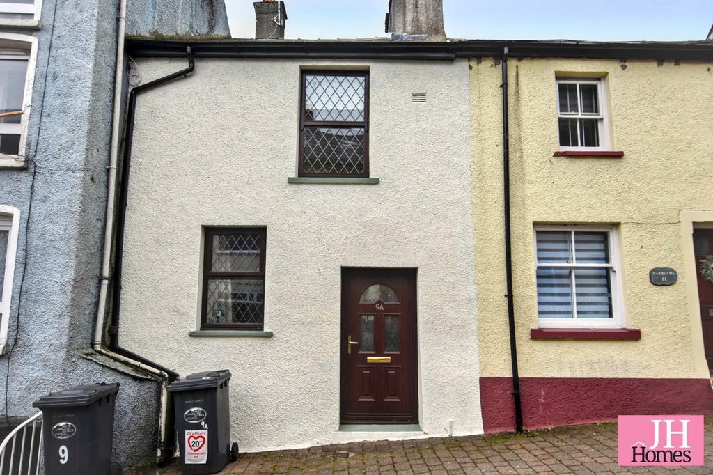 Property photo 1 of 13