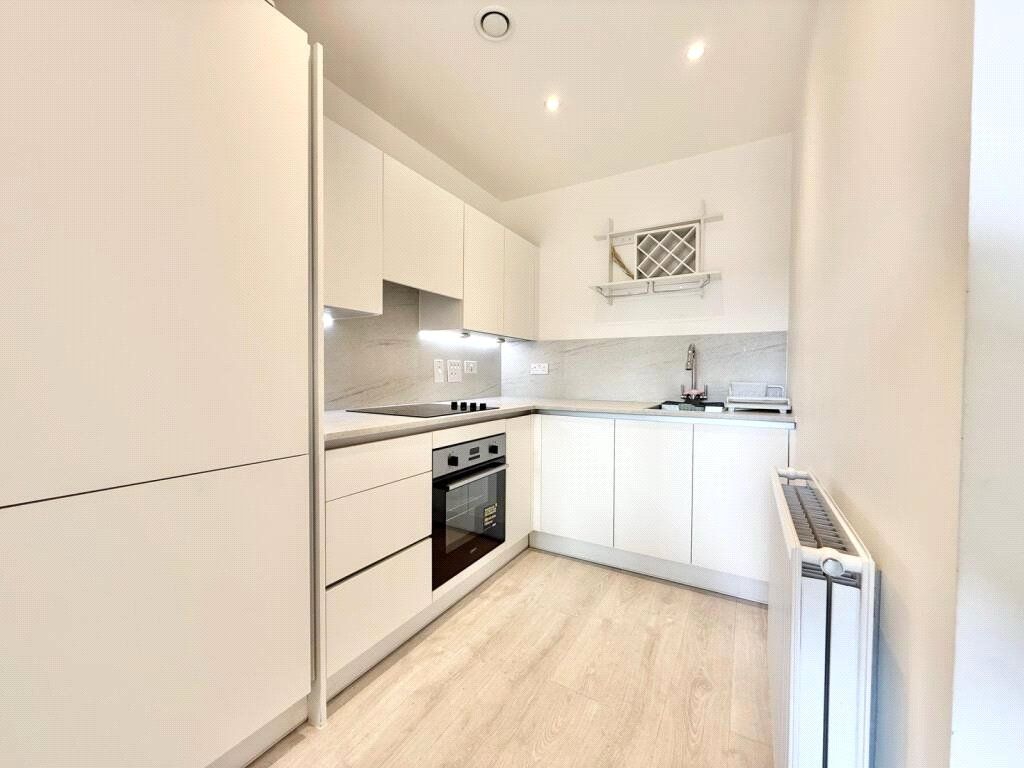 Property photo 2 of 11 Picture No. 02