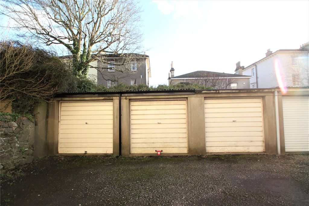 Property photo 3 of 4 Picture No. 03