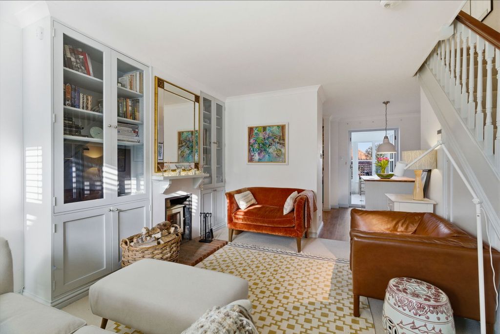 Property photo 3 of 17