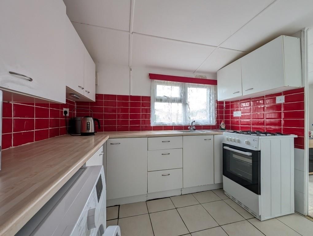 Property photo 2 of 14 Kitchen 1.Jpg