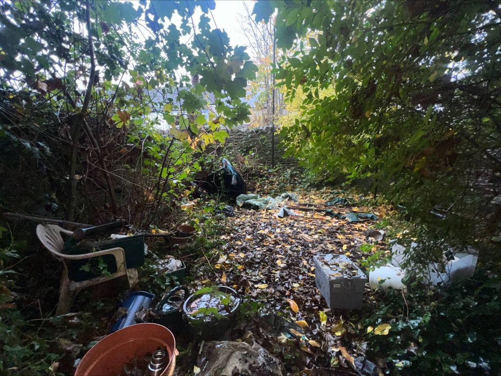 Property photo 2 of 3