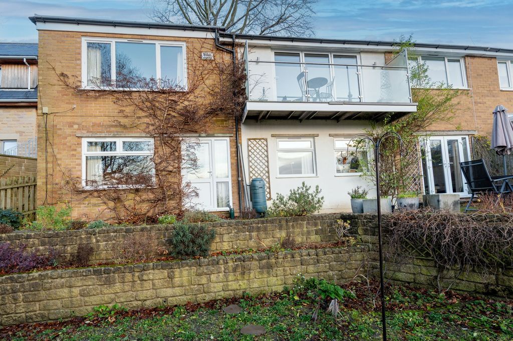 Property photo 1 of 34