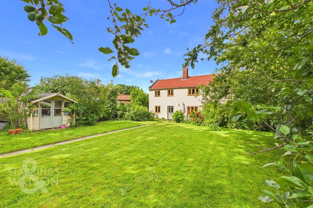 Property photo 1 of 34