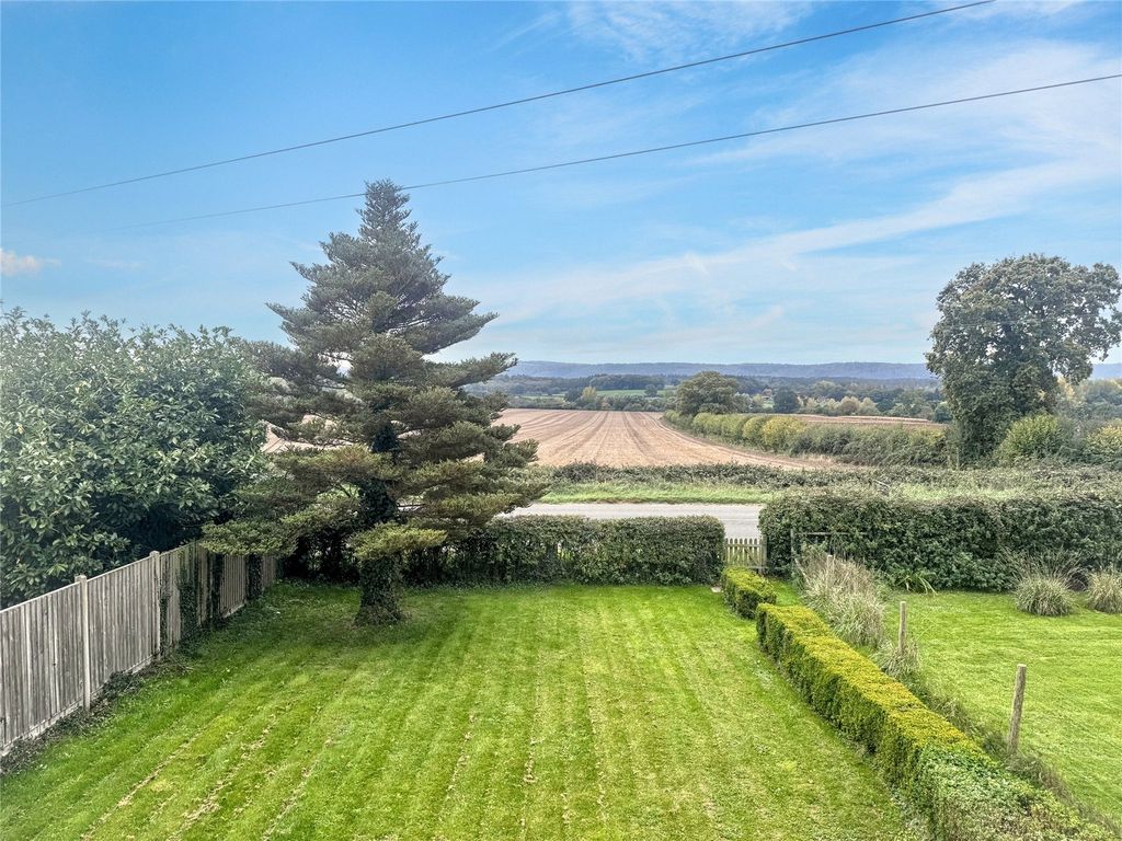 Property photo 2 of 7 Picture No. 01