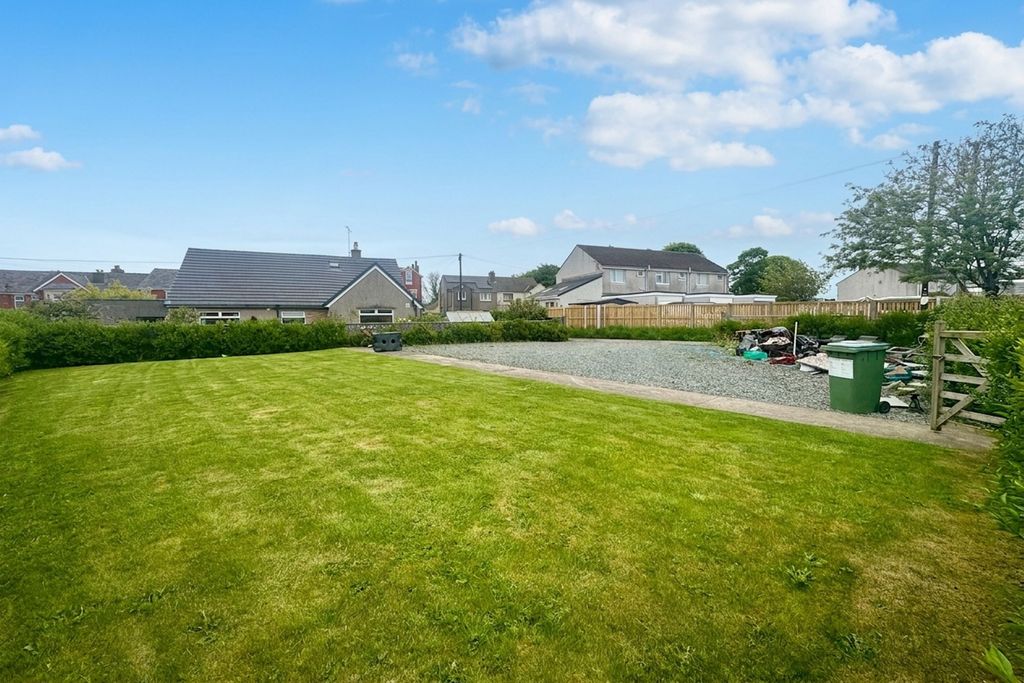 Property photo 3 of 3