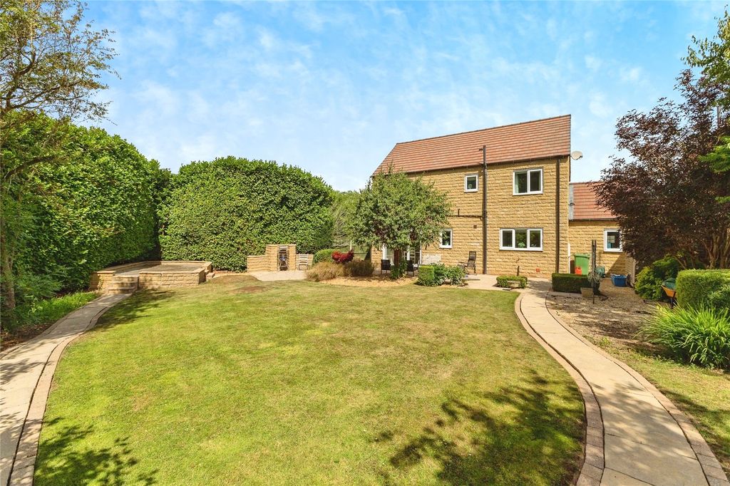 Property photo 3 of 19 Picture No. 28