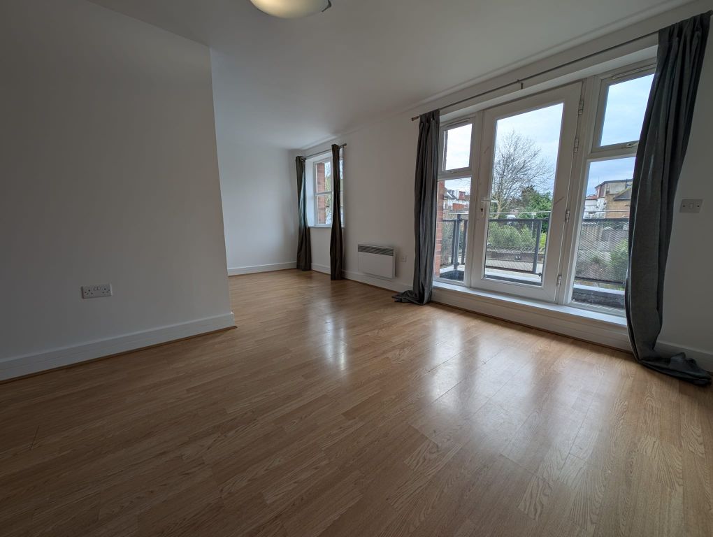 Property photo 2 of 9