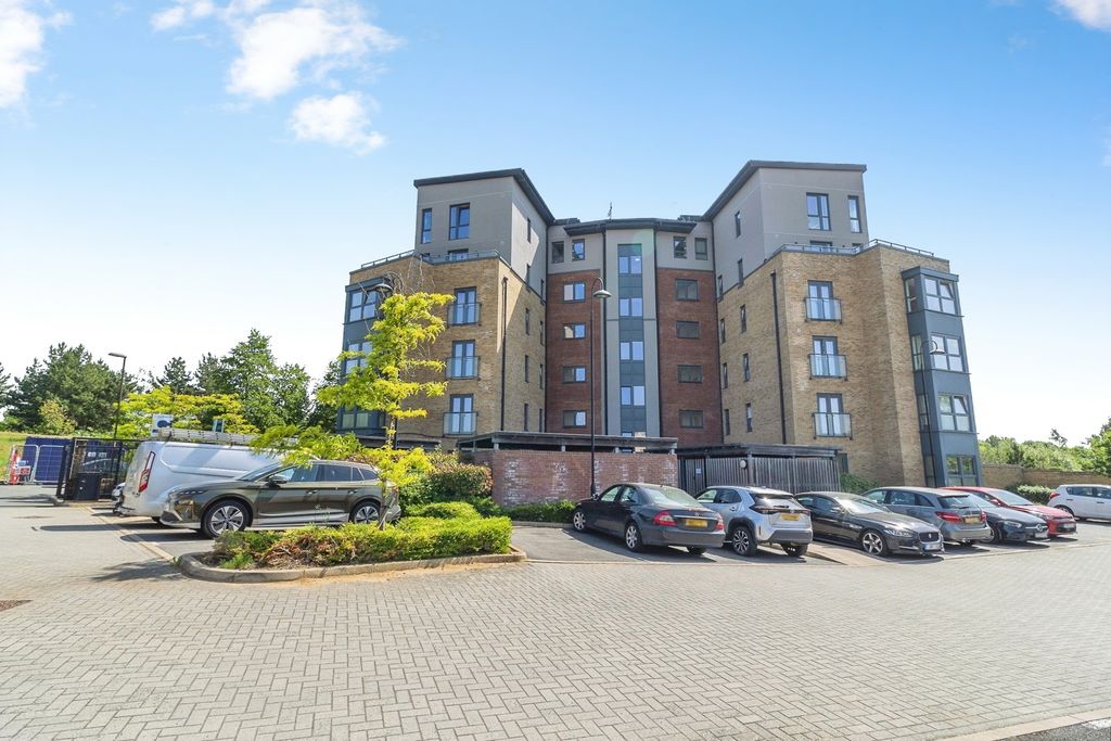 Property photo 1 of 19 Pbox-Img.Jpg