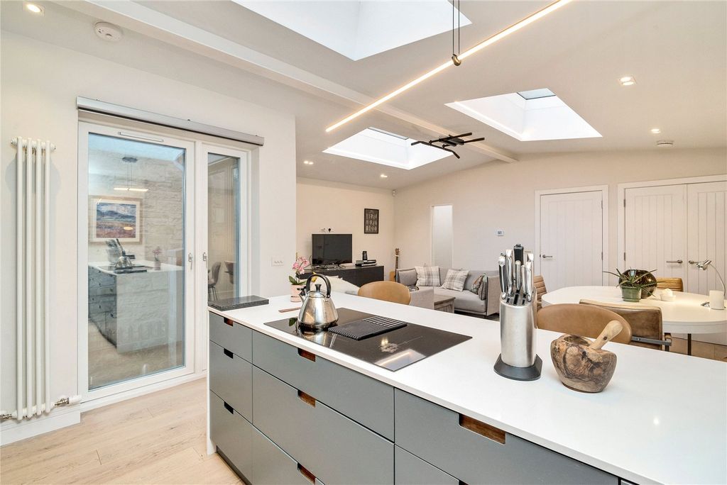Additional image 7 of 3 bed mews for saleHill Street South Lane, New Town, Edinburgh EH2