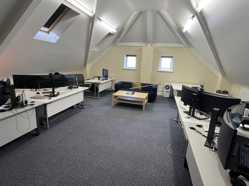 Property photo 3 of 5