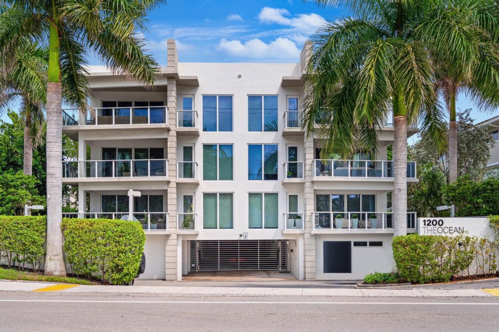 Property photo 3 of 10 <Alttext/>