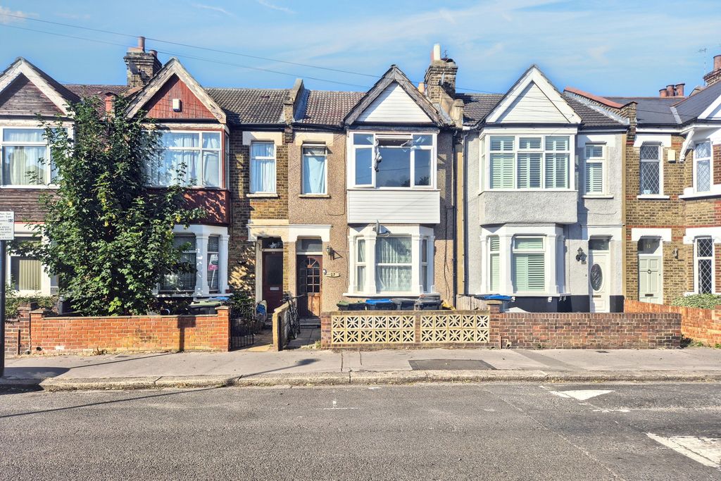 Property photo 1 of 1 Flat 1, 27 Stretton Road, Croydon, Surrey, Cr0 6Eq