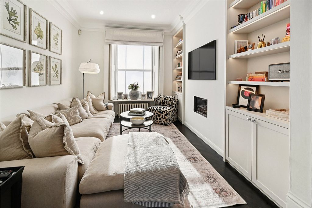 Property photo 2 of 23 Reception