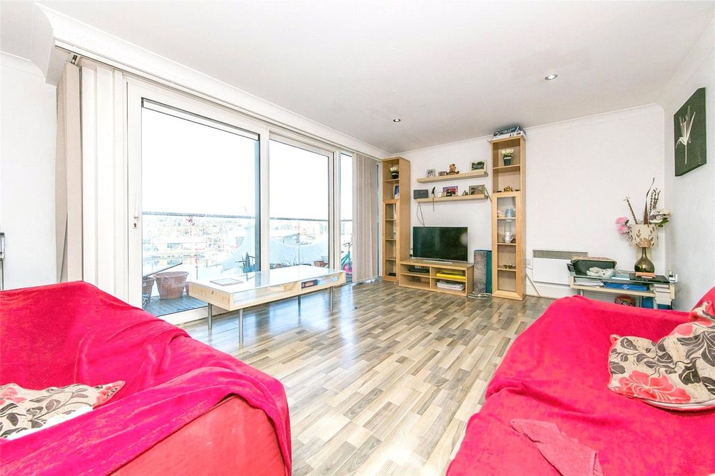 Property photo 2 of 11 Picture No. 02