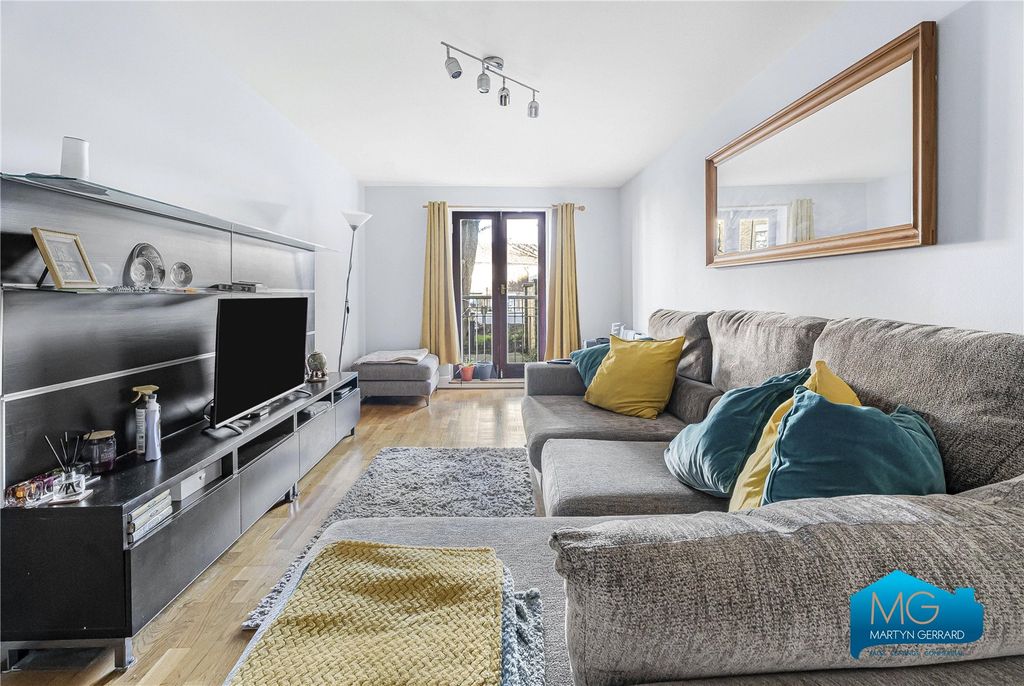 Property photo 2 of 20 Picture No. 18