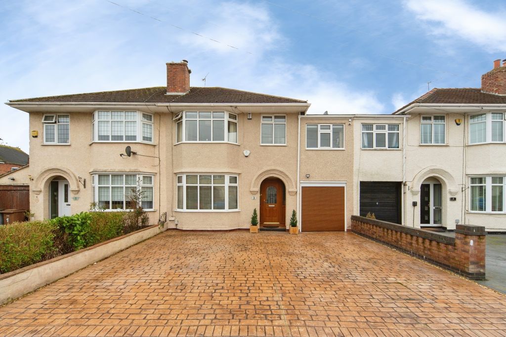 Property photo 1 of 28 Pbox-Img.Jpg