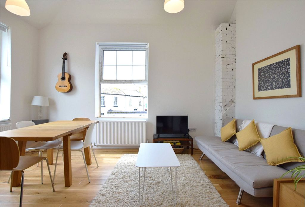 Property photo 1 of 18 Picture No. 15