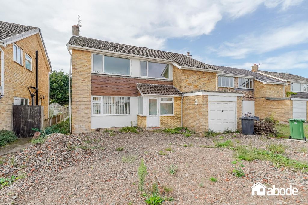 Property photo 1 of 25 Gorse Way-24.Jpg