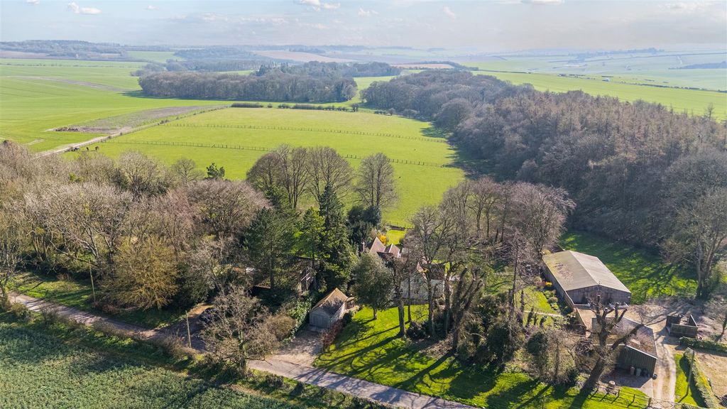 Property photo 1 of 28 1433097 (9).Jpg