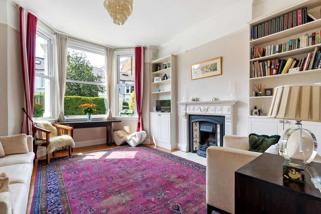 Property photo 1 of 12