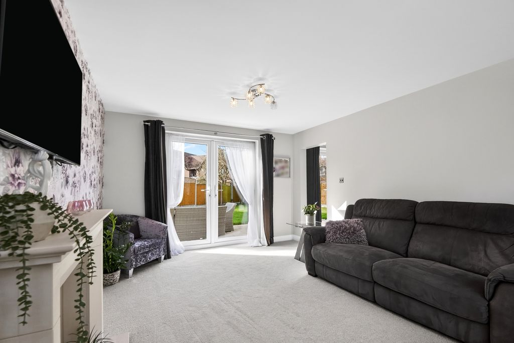 Property photo 3 of 20