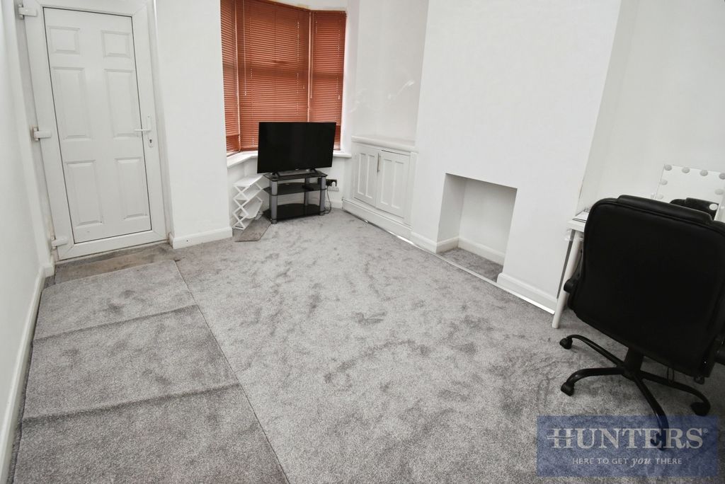 Property photo 2 of 9 Pbox-Img.Jpg