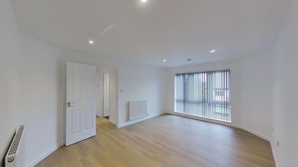 Property photo 1 of 18 Picture No. 01