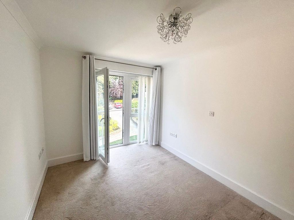 Additional image 13 of 3 bed flat for saleOld Teignmouth Road, Dawlish, Devon EX7