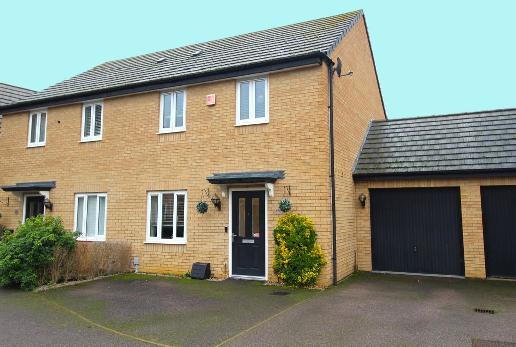 Property photo 1 of 16 Front