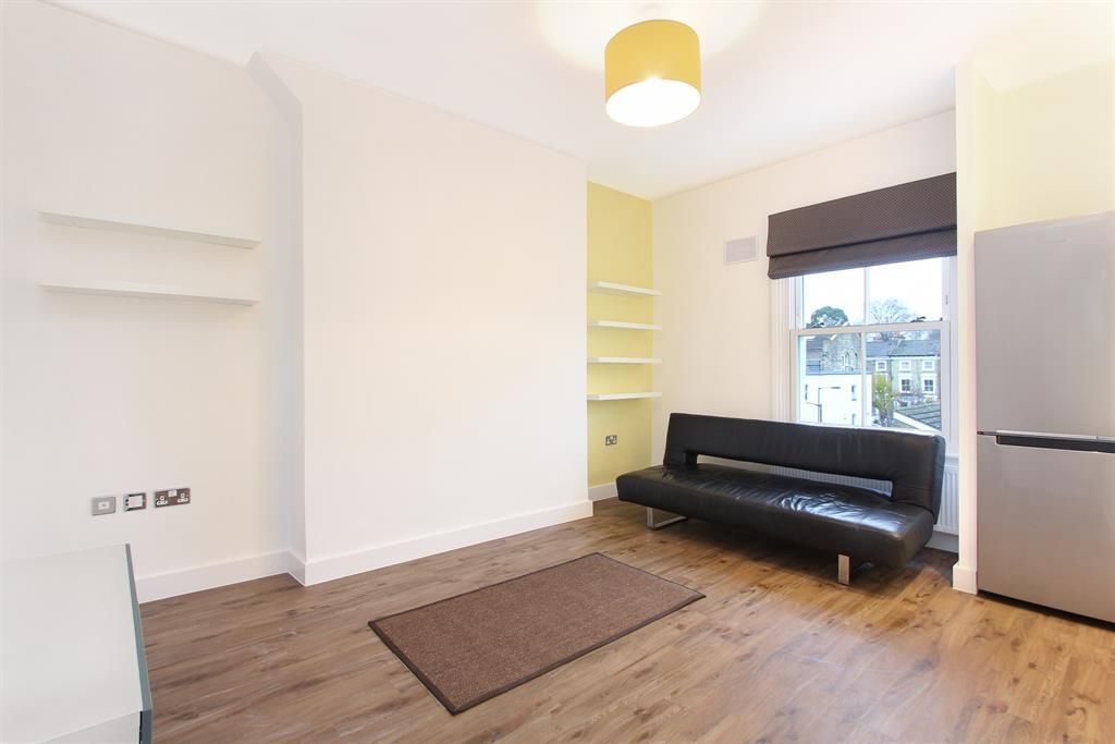 Property photo 3 of 8