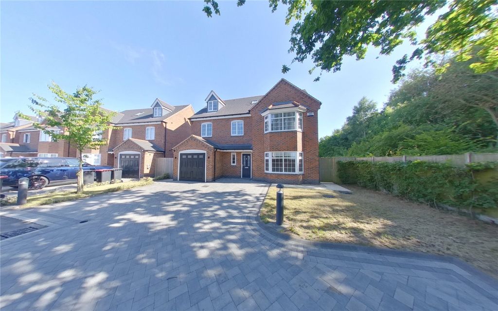 Property photo 1 of 64 Picture No. 75