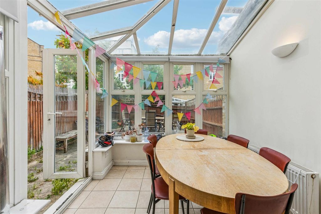 Property photo 3 of 12 5.Jpg