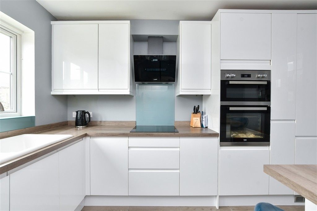 Property photo 1 of 14 Kitchen