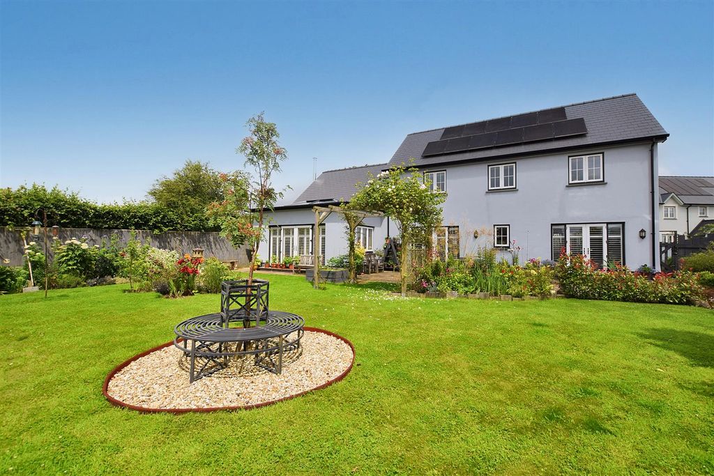 Property photo 1 of 29 Rear Garden
