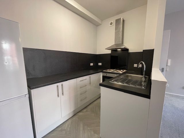 Property photo 2 of 5 Kitchen