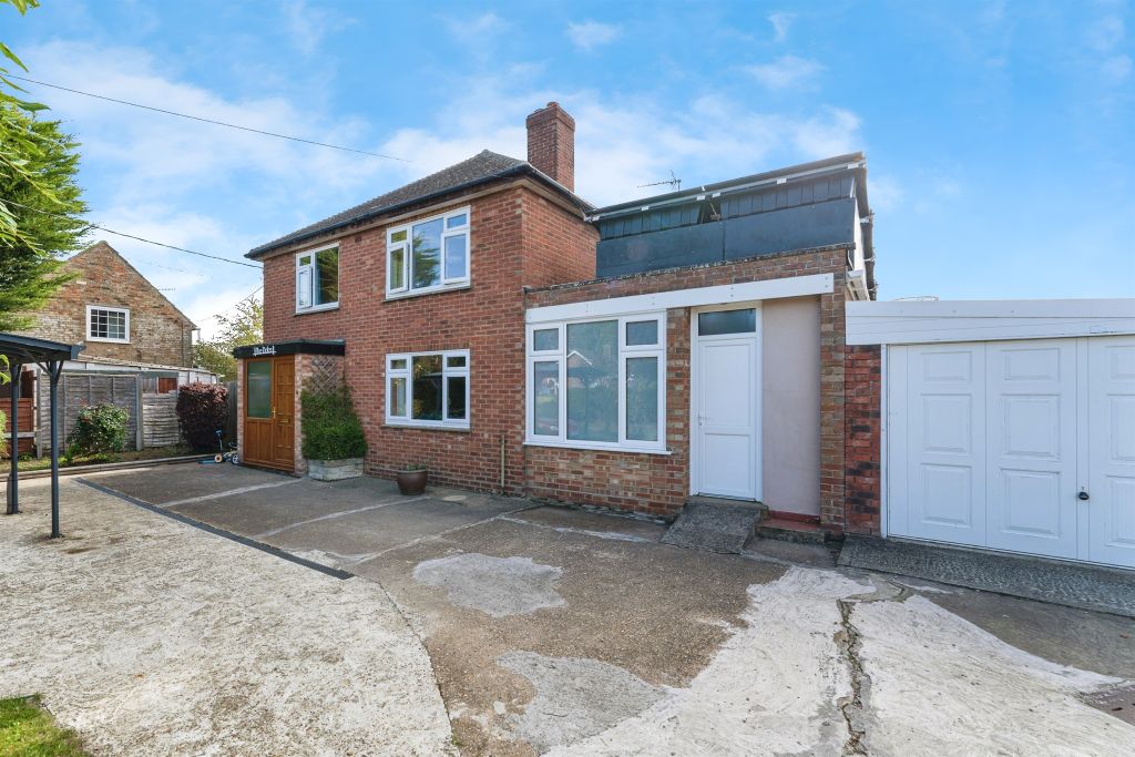 Property photo 1 of 16