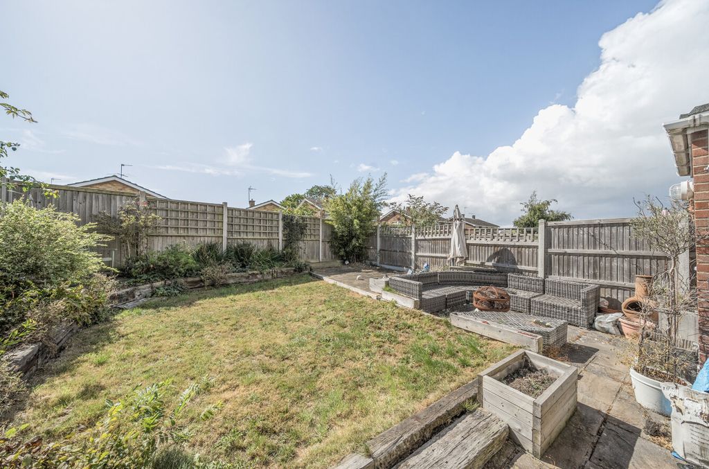 Property photo 2 of 19 1324181-1-68B5Cf3...