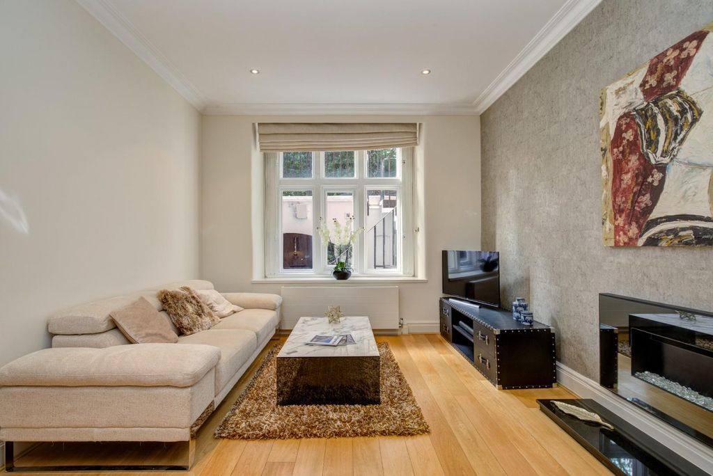 Property photo 2 of 15 Pv-Mw-201005-Lennox-6382.Jpg