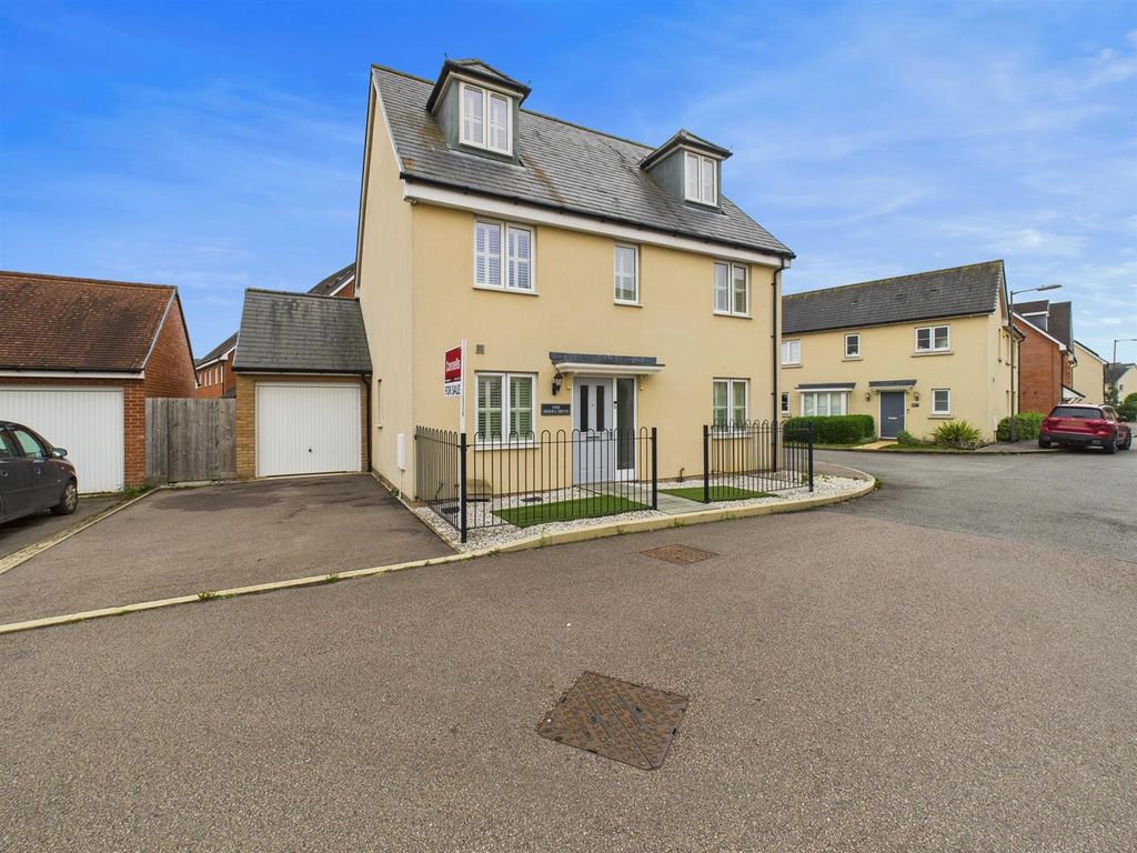 Property photo 1 of 19 Cam04907G0-Pr0296-Still028.Jpg