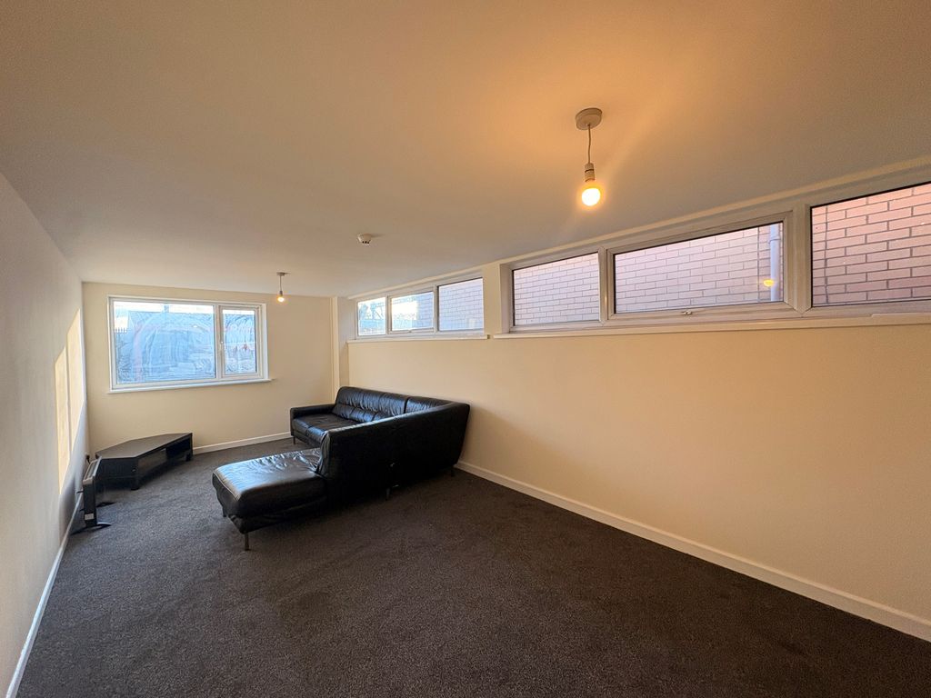 Property photo 2 of 9 Front