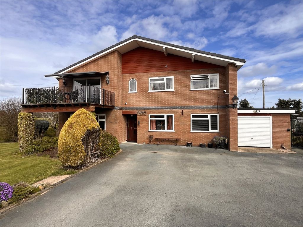 Property photo 1 of 33 Picture No. 08