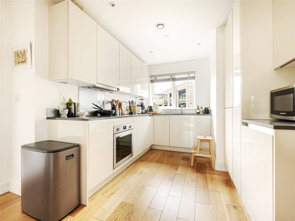 Property photo 2 of 14 Picture No. 07