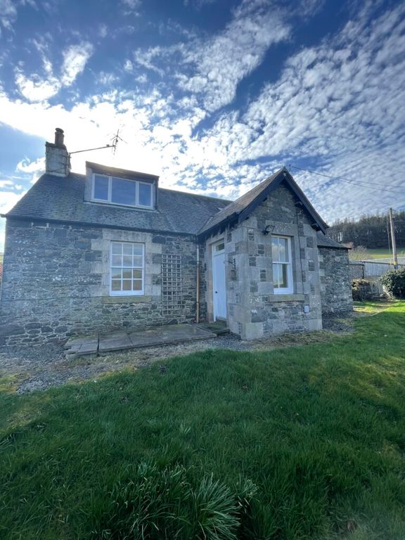 Property photo 3 of 28